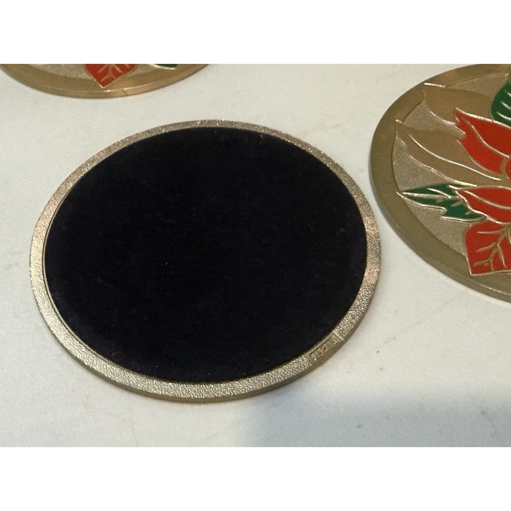 VTG Christmas Decor 4‎ Brass & Enamel Coasters Poinsettia Holiday EUC Felt Back